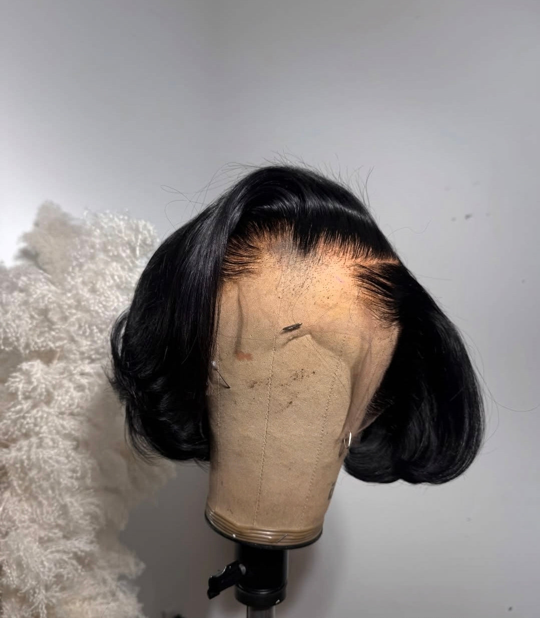 Lady wig